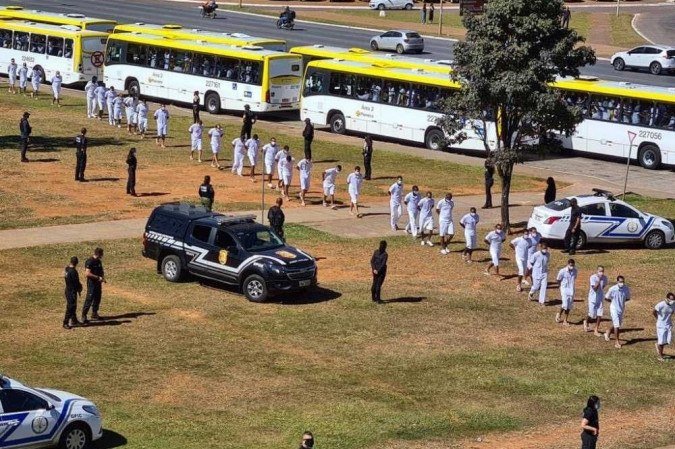 Seape-DF divulga que 1.580 presos serão liberados no saidão de maio., sendo 70 mulheres